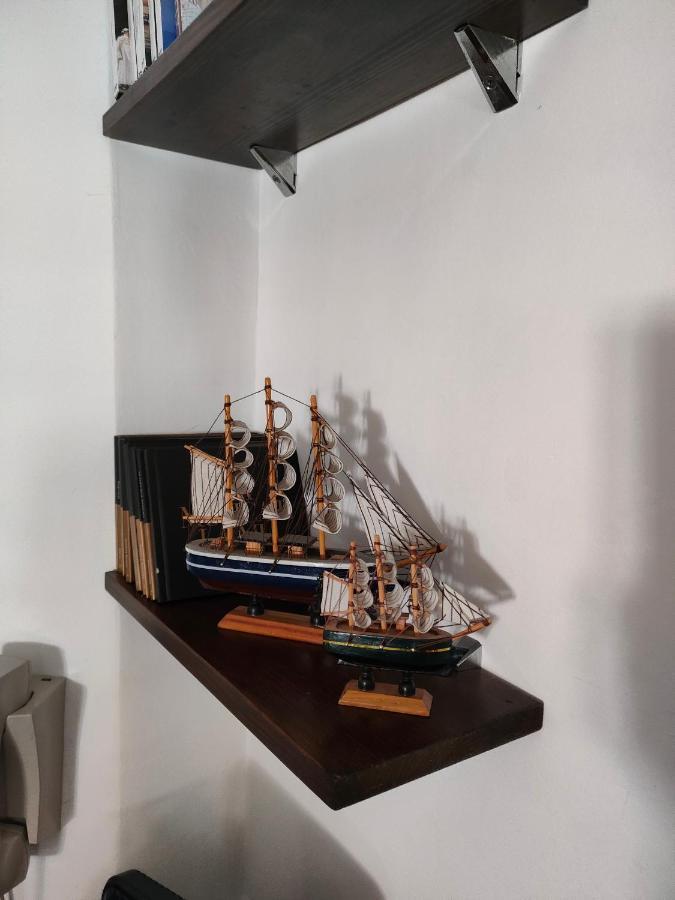 Volta 8 Rooms Trieste Bagian luar foto