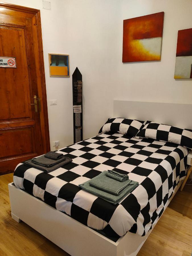 Volta 8 Rooms Trieste Bagian luar foto